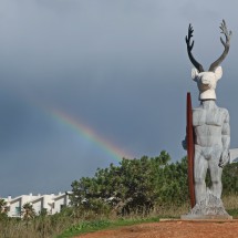 "Deer" monument for the surfers between Praia do Norte and Praia da Nazaré 